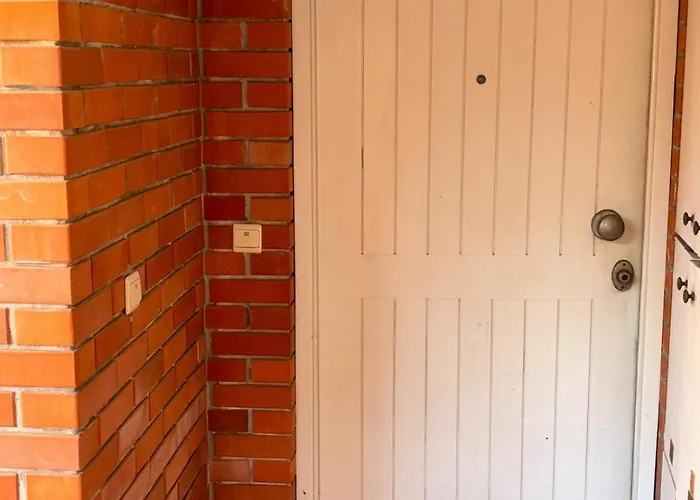 House In The Forum With Garage *